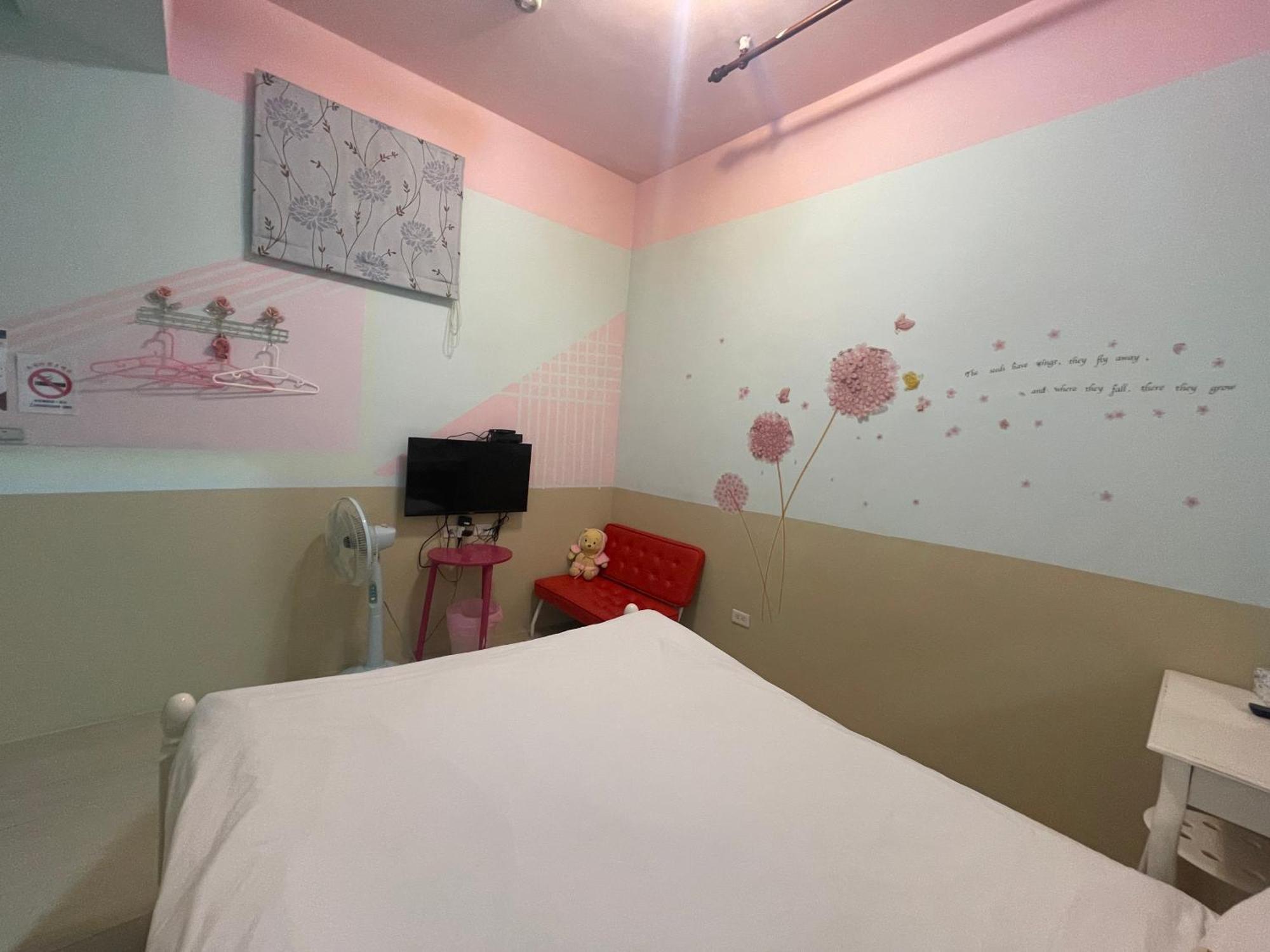 萩閣民宿sara'S House走路可到夜市近市區好停車 เมืองฮวาเหลียน ภายนอก รูปภาพ